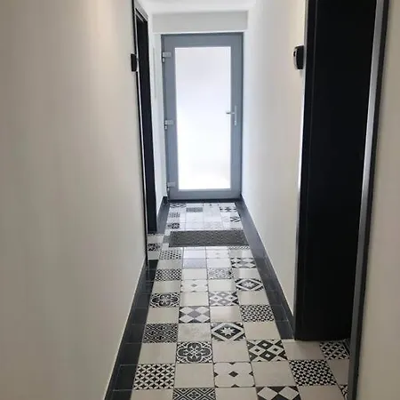 Sainte Cecile 8- Entre Sol Lumineux Et Appartement Vichy