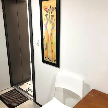 Sainte Cecile 8- Entre Sol Lumineux Et * Vichy